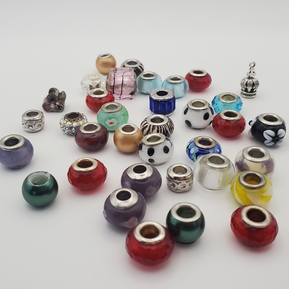 Glass Bead Charms Lot Pandora Style Charms Bundle Boho Floral Silvertone *READ* - Picture 4 of 5